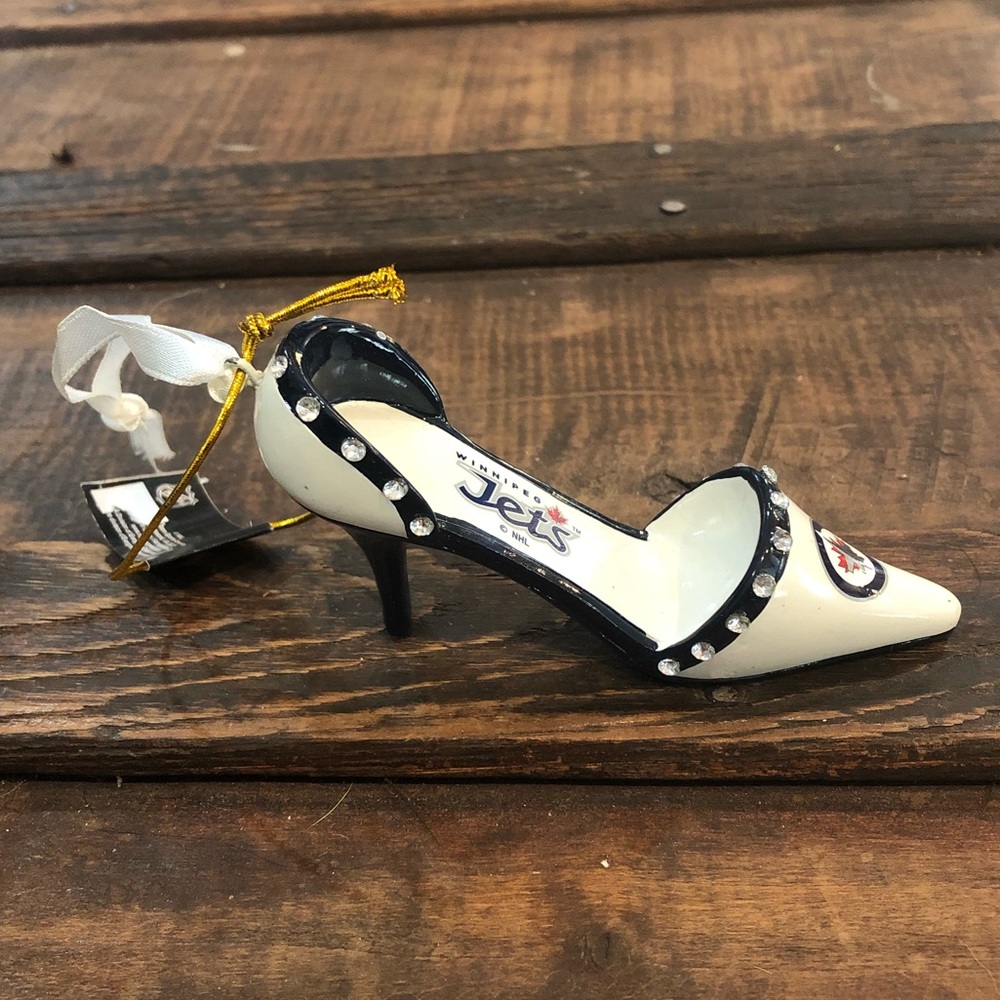 Winnipeg Jets NHL high heel Christmas tree ornament faux diamonds NWT